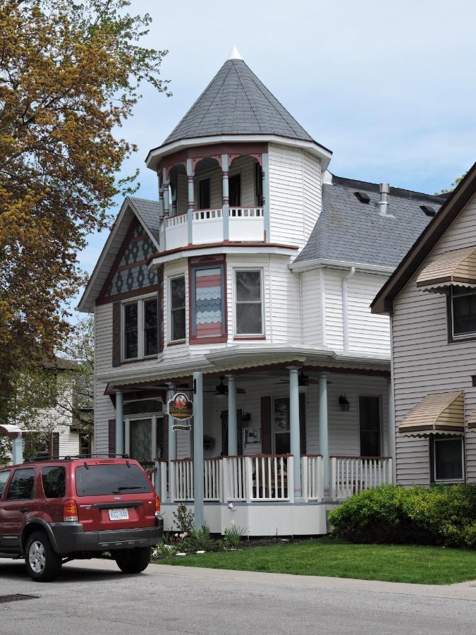 Bondy House Bed & Breakfast Amherstburg 외부 사진
