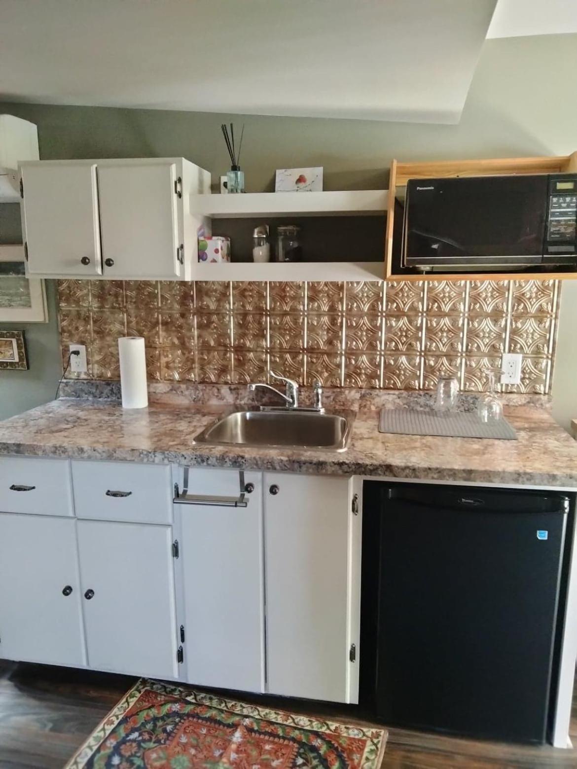 Bondy House Bed & Breakfast Amherstburg 외부 사진
